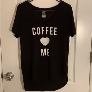 Coffee loves me tee